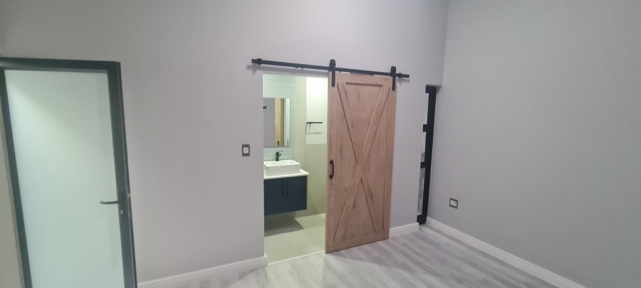 4 Bedroom Property for Sale in Mossel Bay Central Western Cape